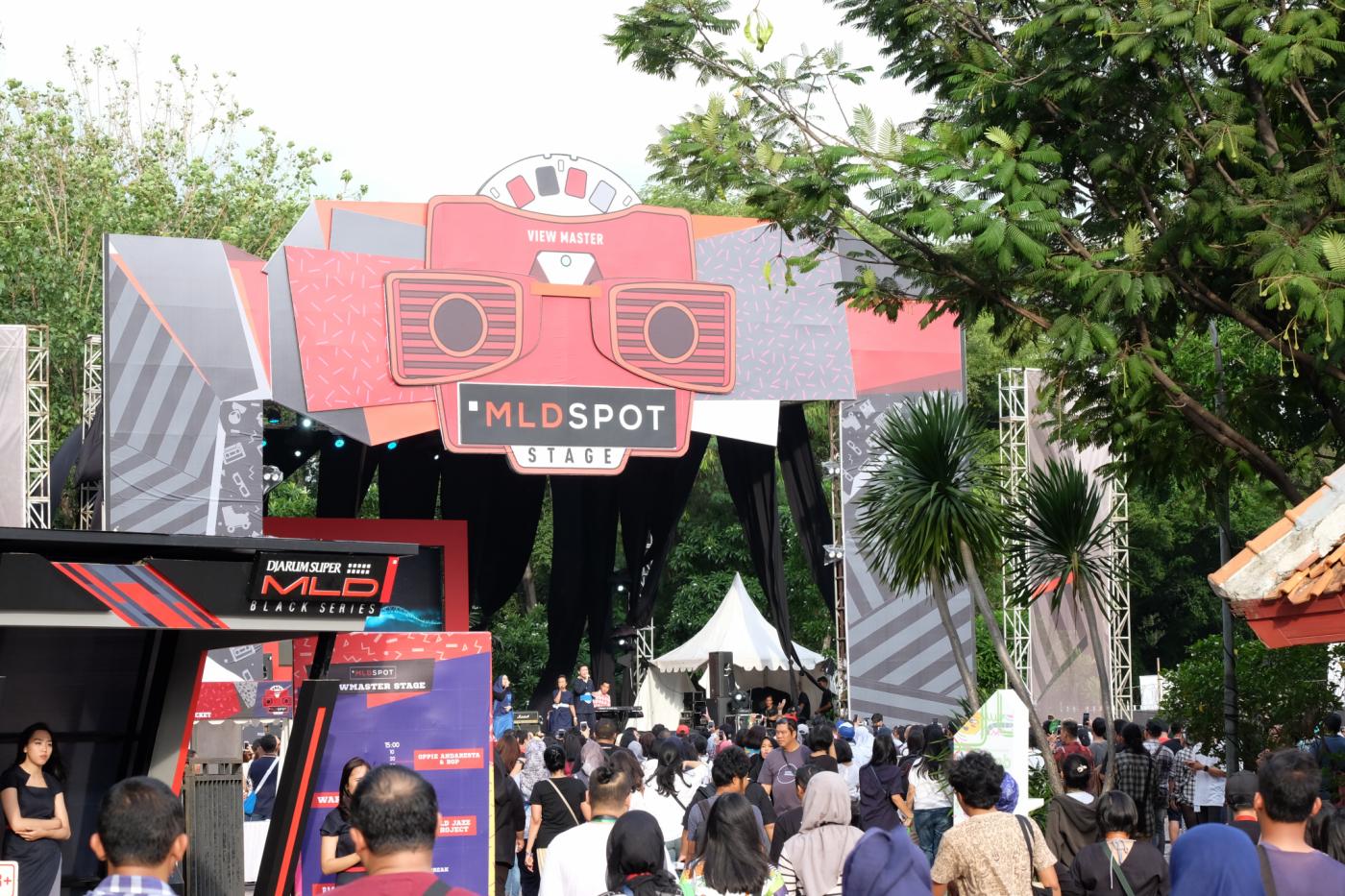 Manggung di MLDSPOT Stage, Grup Band Warna Kembali ke Formasi Awal